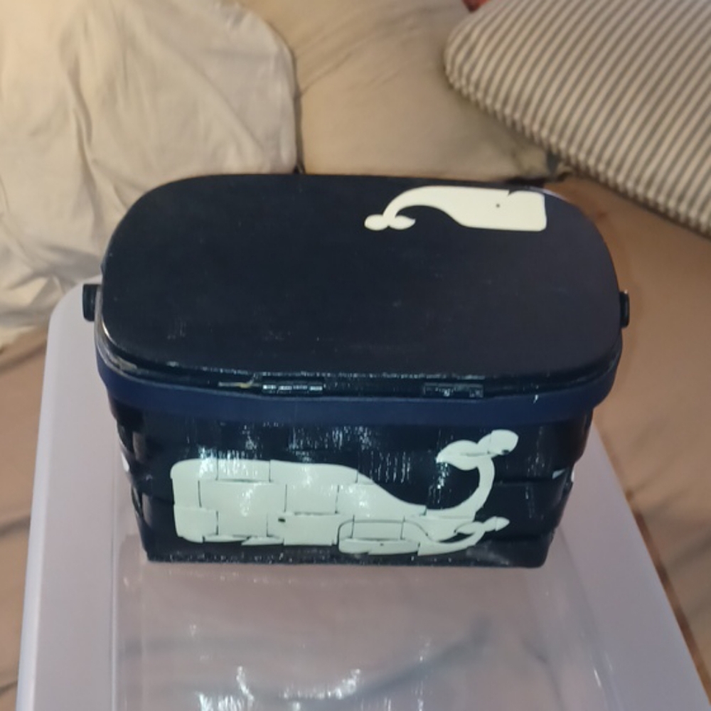 Vintage 1970's Painted Wicker box purse (think Vineyard Vines)